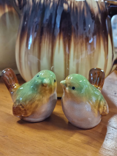 Ceramic Birds Assorted Colours CBA