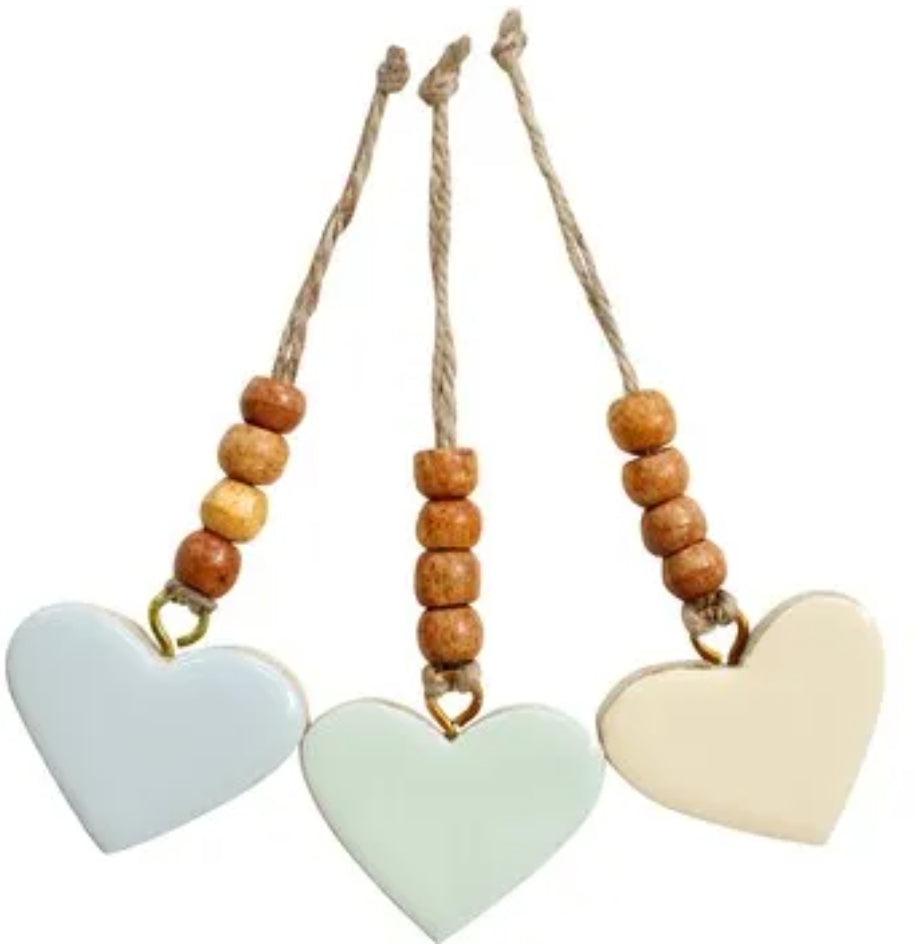 Hearts - Mango Wood small assorted HWS