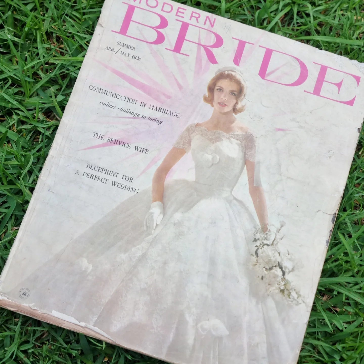 Vintage Magazine - Modern Bride VMMB